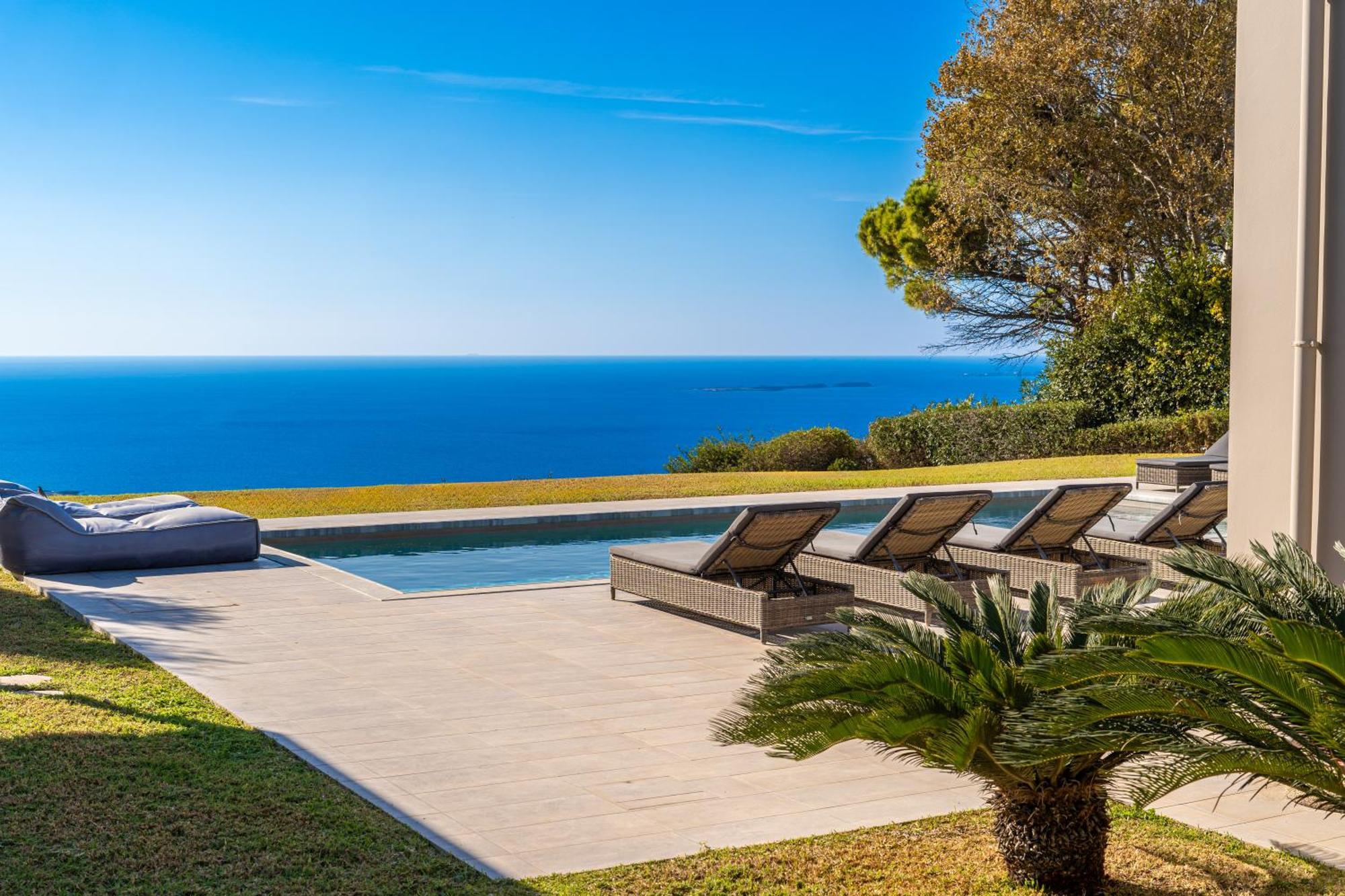 Grande Azzurro In Lakithra Vila Exterior foto