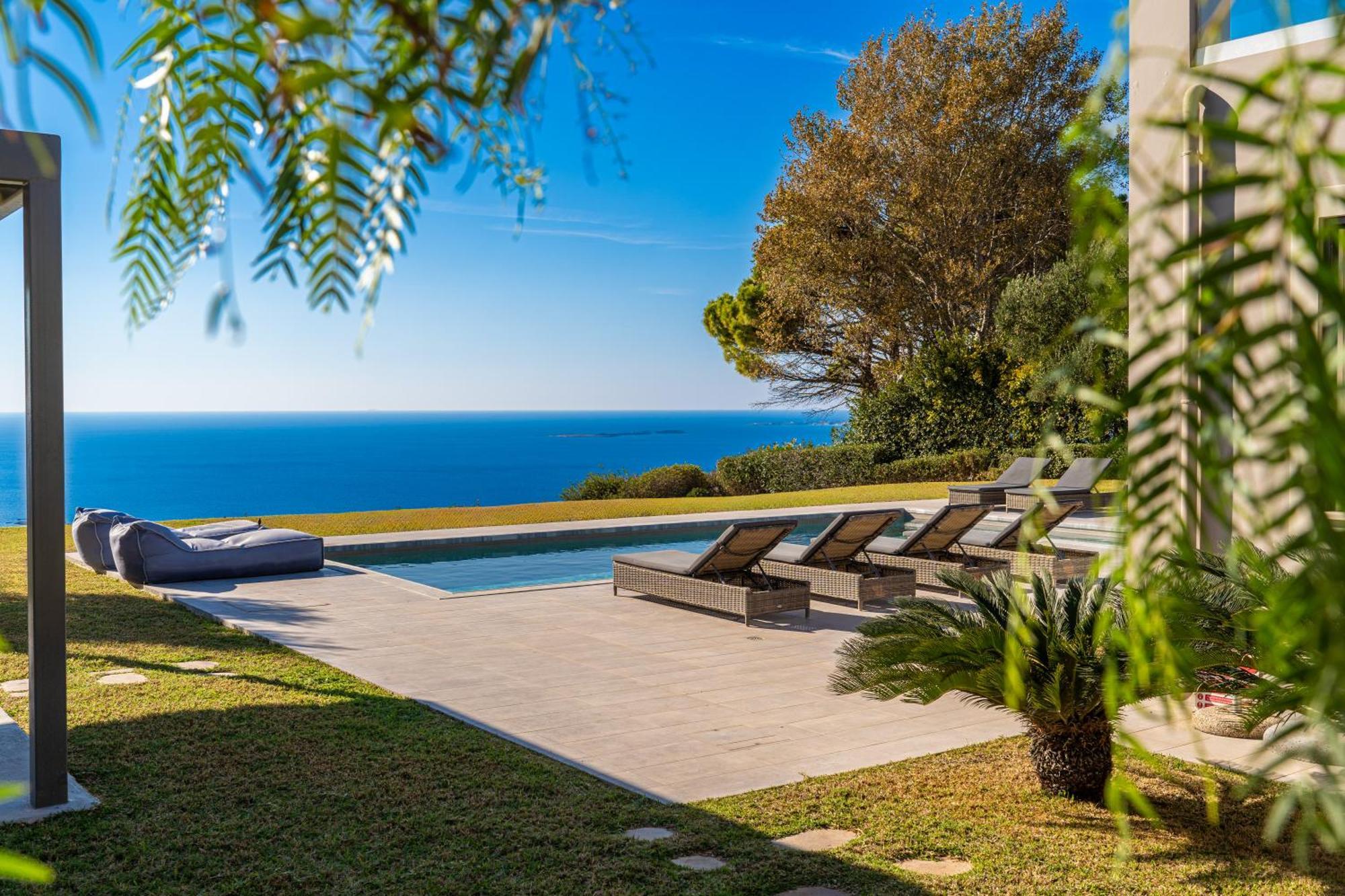 Grande Azzurro In Lakithra Vila Exterior foto